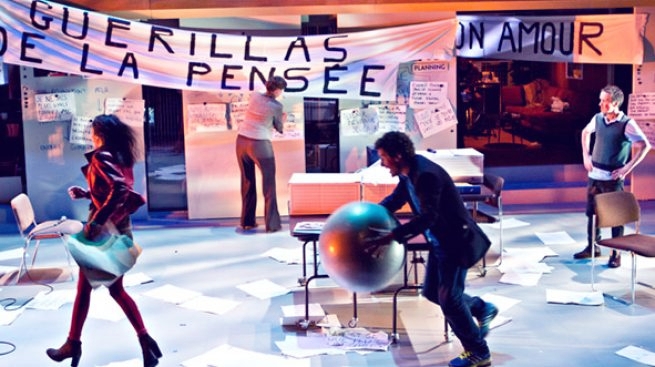 MELANCHOLIA EUROPEA (UNE ENQUÊTE DÉMOCRATIQUE), AU&nbsp;CENTQUATRE