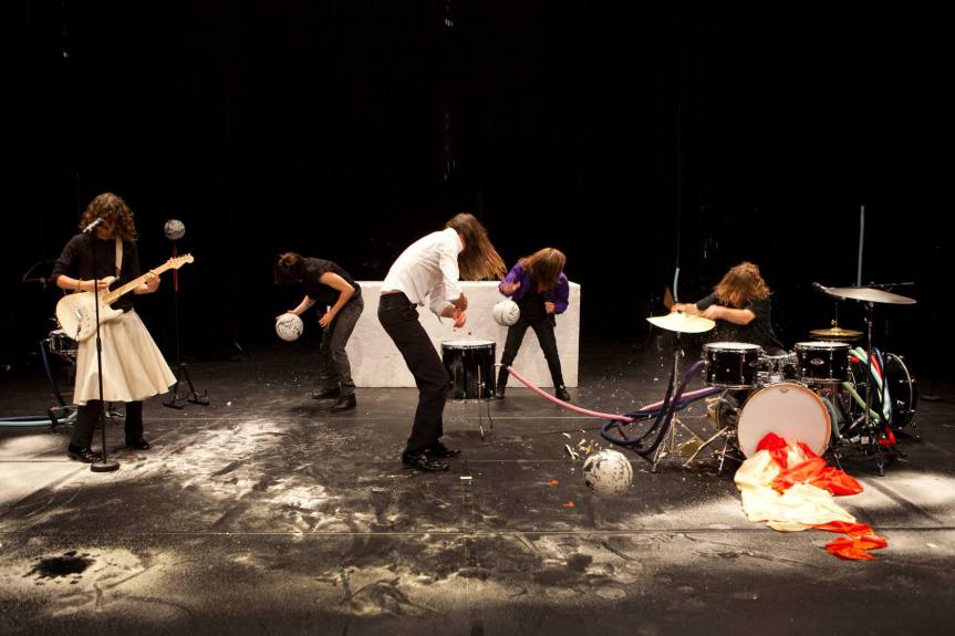 &laquo;&nbsp;FRUITS OF LABOR&nbsp;&raquo;, MIET WARLOP, NOUVEAU THEÂTRE DE&nbsp;MONTREUIL
