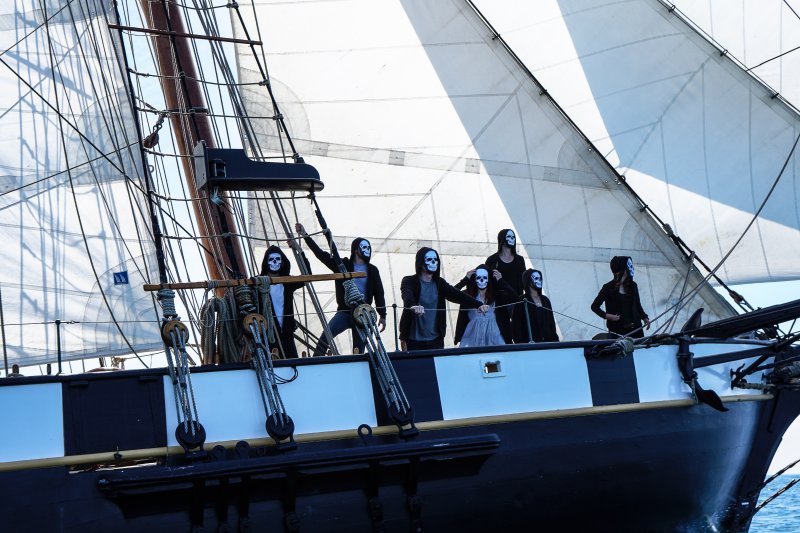 LE &laquo;&nbsp;PAVILLON NOIR&nbsp;&raquo; DE LA REBELLION HISSE HAUT&nbsp;!