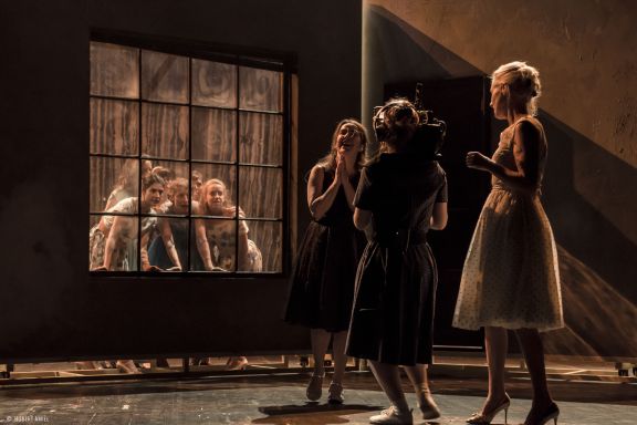 &laquo;&nbsp;SYLVIA&nbsp;&raquo;, LA VOIX PUISSANTE D&rsquo;UNE POETESSE&nbsp;SOLAIRE