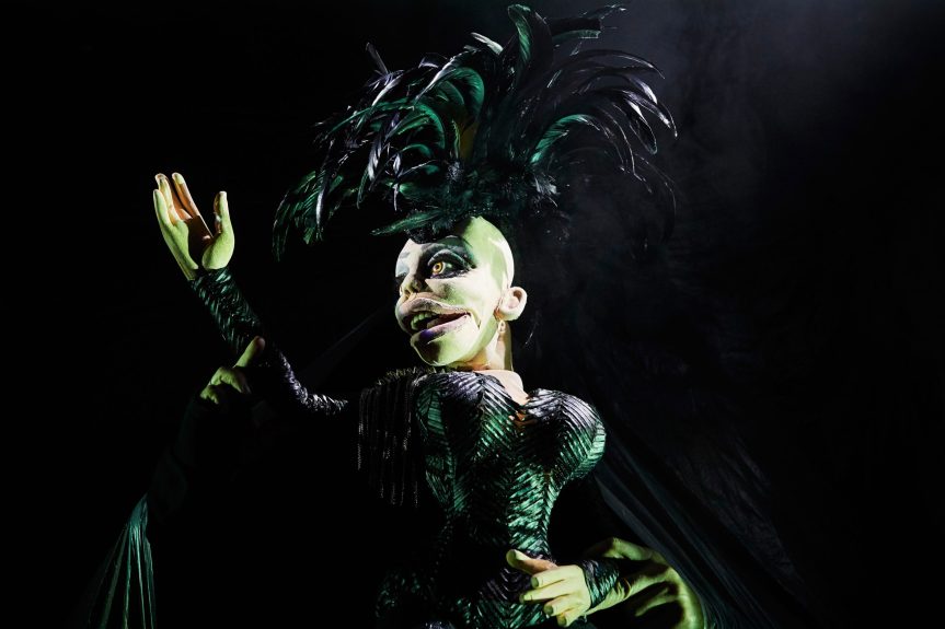 &laquo;&nbsp;HEN&nbsp;&raquo;, D&rsquo;ÎLES EN AILES JUSQU&rsquo;AU&nbsp;CIEL