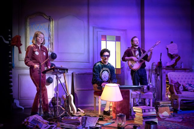 Les-Précieuses-ridicules-Varupenne-et-Pouderoux-©-Vincent-Pontet-coll.-CF_71-scaled