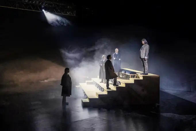 UN &laquo;&nbsp;RICHARD II&nbsp;&raquo; DE CHRISTOPHE RAUCK TOUT EN&nbsp;CLAIR-OBSCUR