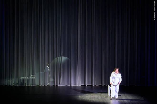 -three-lunar-seas-par-frederic-roels