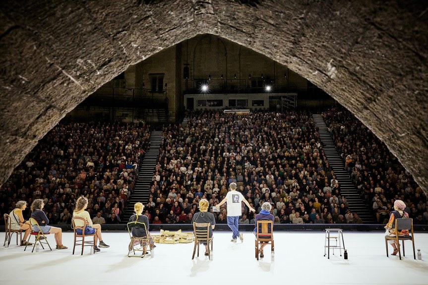 FESTIVAL D&rsquo;AVIGNON : AVEC SON &laquo;&nbsp;BY HEART&nbsp;&raquo;, TIAGO RODRIGUES CELEBRE&nbsp;AVIGNON