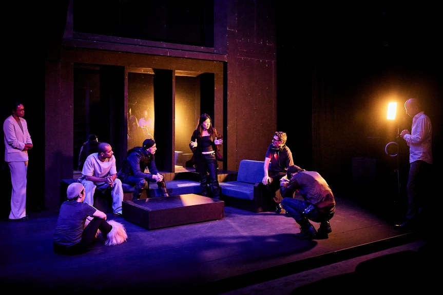 FESTIVAL D&rsquo;AVIGNON. &laquo;&nbsp;LIEUX COMMUNS&nbsp;&raquo; : UN BAPTISTE AMANN QUI NOUS TIENT EN&nbsp;HALEINE