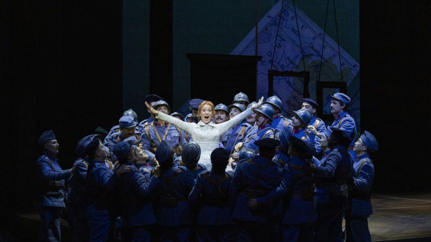 &laquo;&nbsp;LA FILLE DU REGIMENT&nbsp;&raquo;, OPERA COMIQUE BIEN&nbsp;ROULÉ