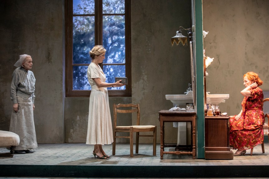 &laquo;&nbsp;LA SÉPARATION&nbsp;&raquo;, UN HUIS CLOS FAMILIAL GRINÇANT, PORTÉ PAR CATHERINE&nbsp;HIEGEL