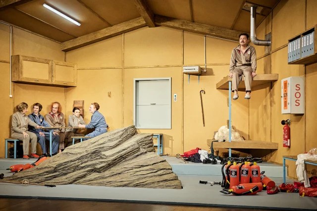 FESTIVAL D&rsquo;AUTOMNE. &laquo;&nbsp;LE SOMMET&nbsp;&raquo; DE MARTHALER : PAS UN&nbsp;EVEREST…