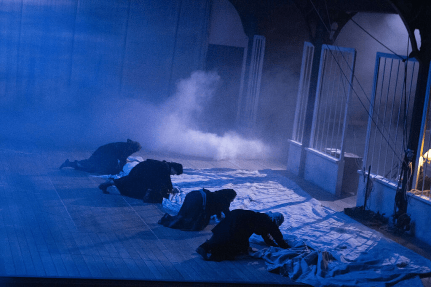 &laquo;&nbsp;ICI SONT  LES DRAGONS&nbsp;&raquo; : ARIANE MNOUCHKINE MONTE LA DEUXIÈME ÉPOQUE DE SA GRANDE FRESQUE&nbsp;POPULAIRE