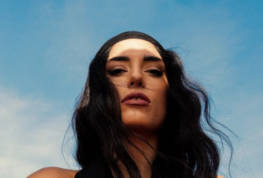 MUSIQUES : LA NIÑA, LA NAPOLITAINE VOLCANIQUE QUI RÉENCHANTE SA&nbsp;VILLE