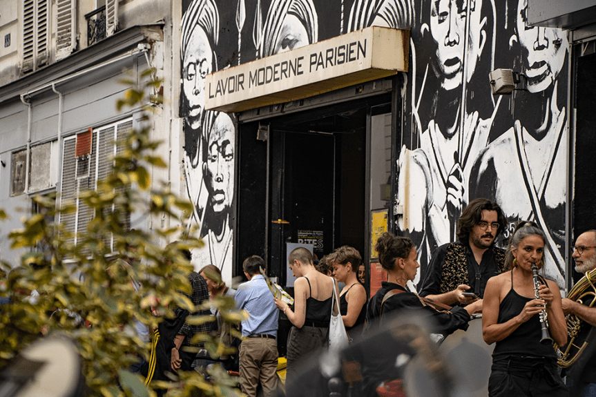 &laquo;&nbsp;PASSAGE CENSURÉ &laquo;&nbsp;, VIVRE DEBOUT POUR RÉSISTER 