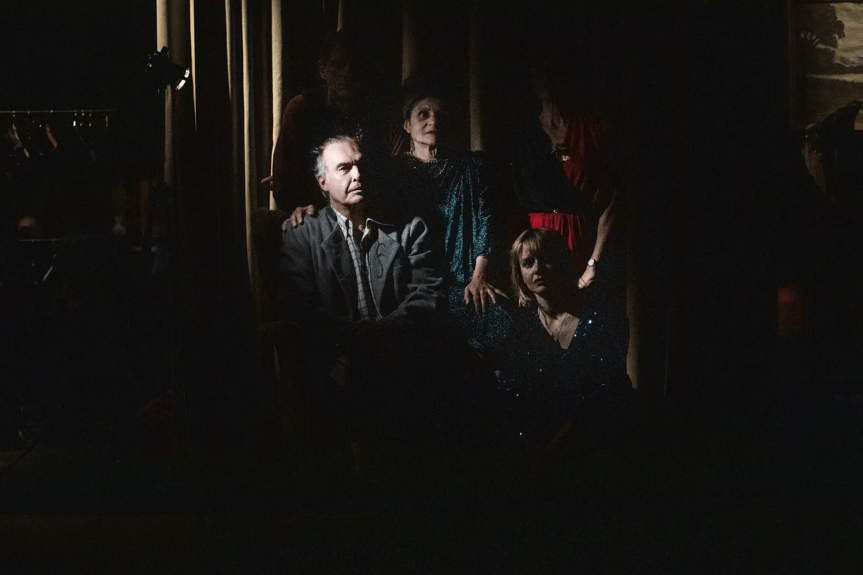 &laquo;&nbsp;TOUT EST CALME DANS LES HAUTEURS&nbsp;&raquo;, SIVADIER, EN ADAPTANT THOMAS BERNHARD, MONTRE LES&nbsp;MONSTRES